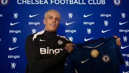 切尔西官方：新援加纳乔将身披球队的49号球衣